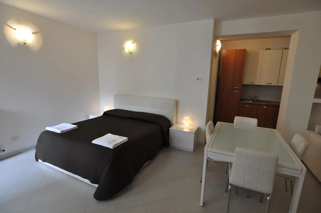 Easy Milano - Rooms And Apartments Navigli