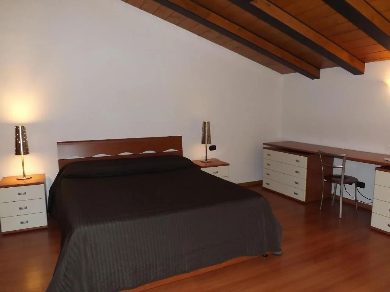 Easy Milano - Rooms And Apartments Navigli Апарт-отель Милан