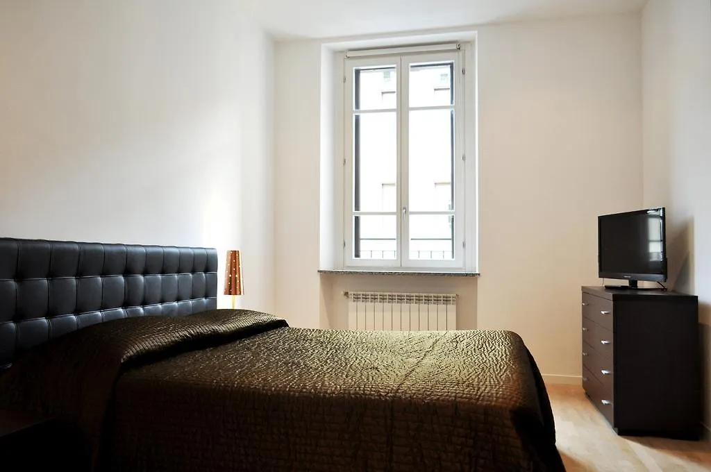 Easy Milano - Rooms And Apartments Navigli
