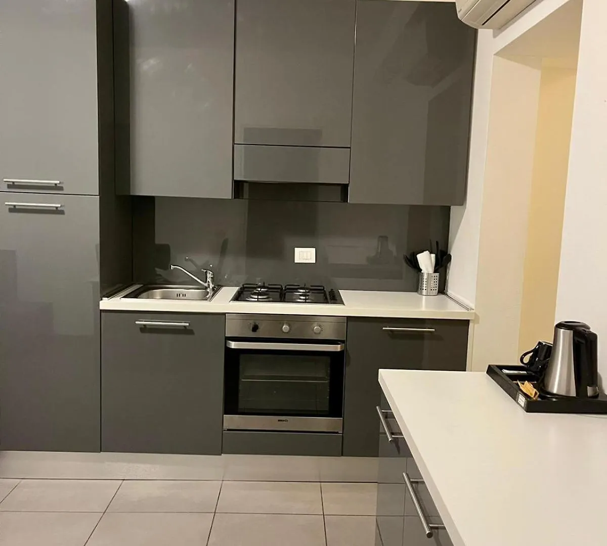 Easy Milano - Rooms And Apartments Navigli 2*, Mailand Italien