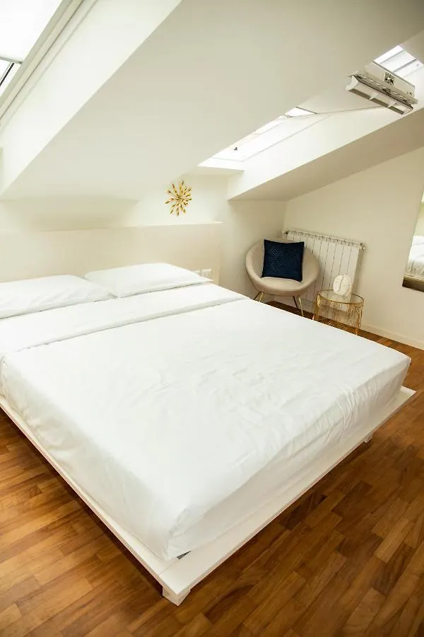 ** Aparthotel Easy Milano - Rooms And Apartments Navigli Italien
