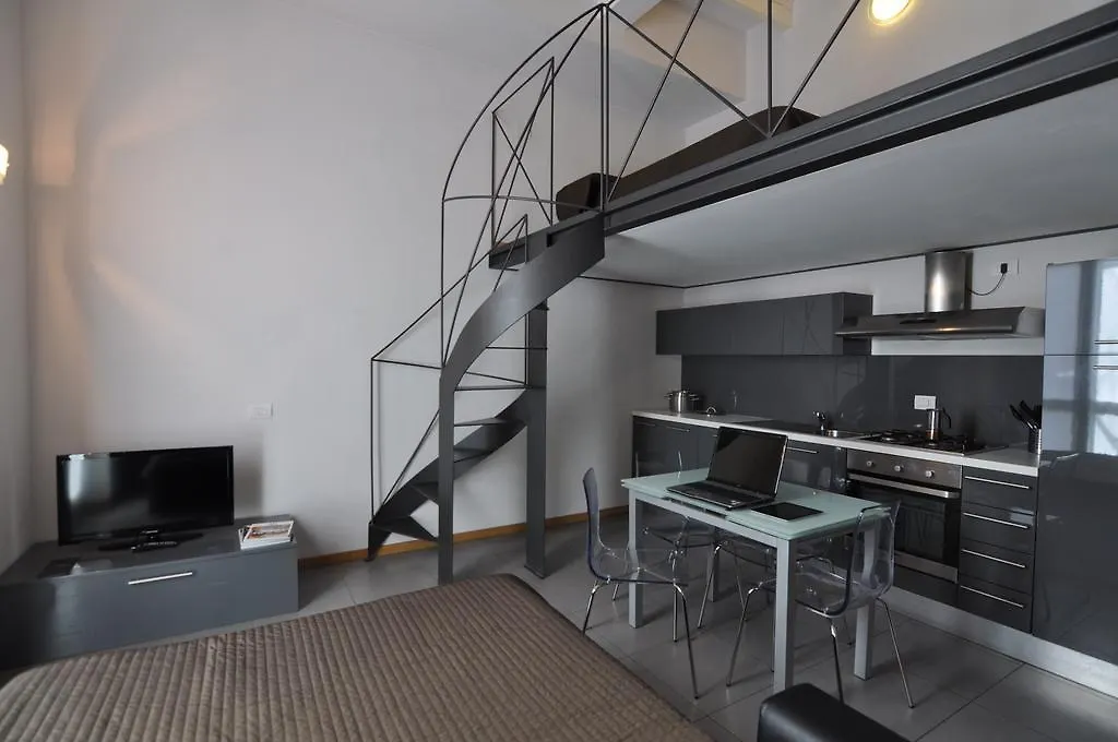Easy Milano - Rooms And Apartments Navigli Italien